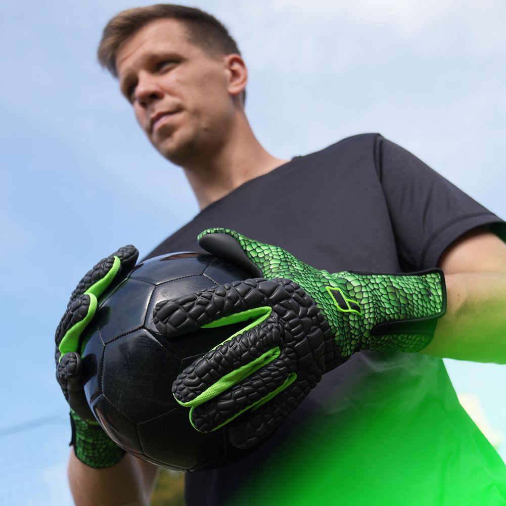 Adidas us goalkeeper gloves gold sale