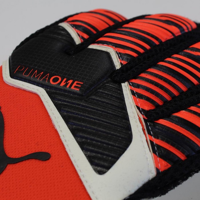 Puma ONE GRIP 1 RC Goalkeeper Gloves