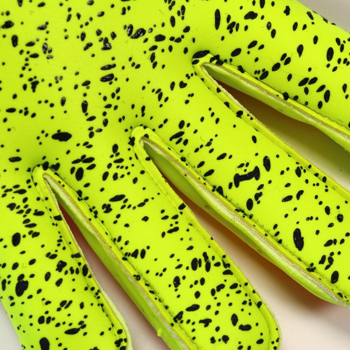 UHLSPORT DYNAMIC IMPULSE SUPERGRIP Goalkeeper Gloves