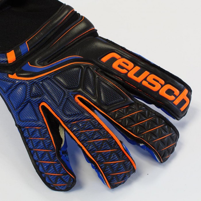 Reusch Attrakt G3 Fusion Evolution Goalkeeper Gloves