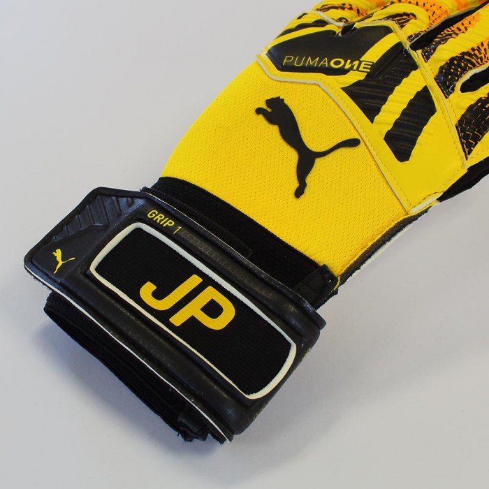 Goalkeeper Glove iD Personalisation