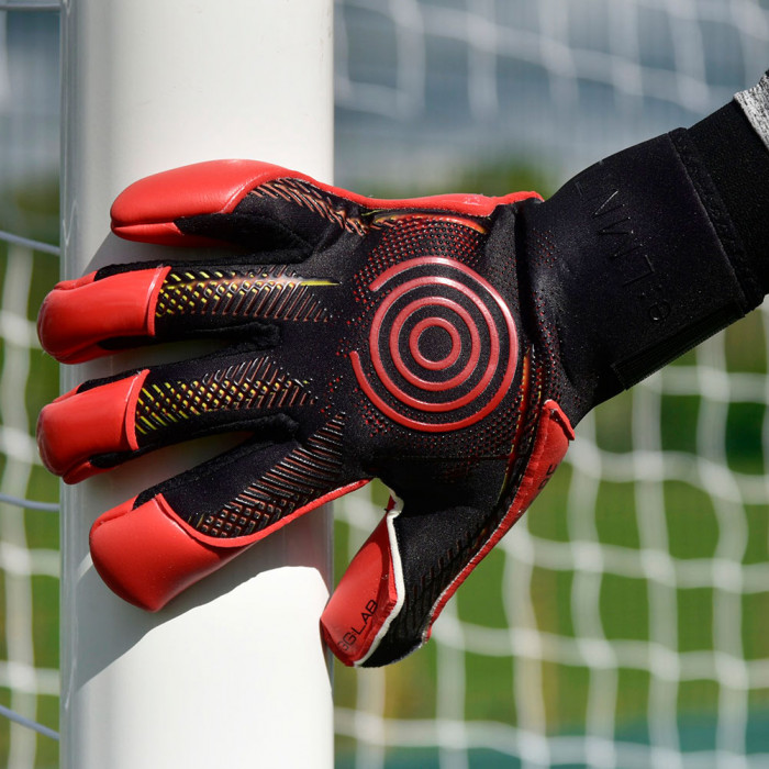  70062101 GG:LAB f:RE MEGAgrip Plus Goalkeeper Gloves fire red/black 
