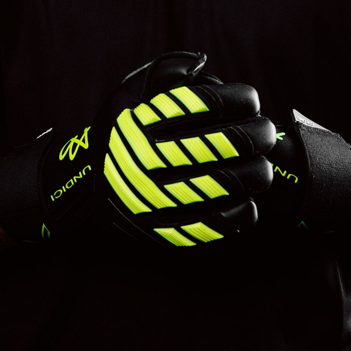 AB1 UNDICI 2.0 NERO Goalkeeper Gloves Black Volt