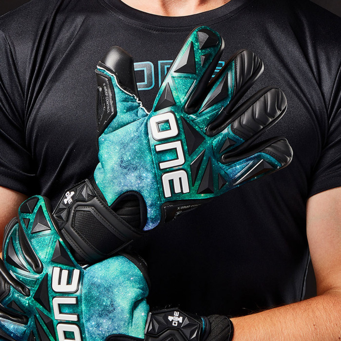  ONE SLYR Aurora Junior Goalkeeper Gloves green