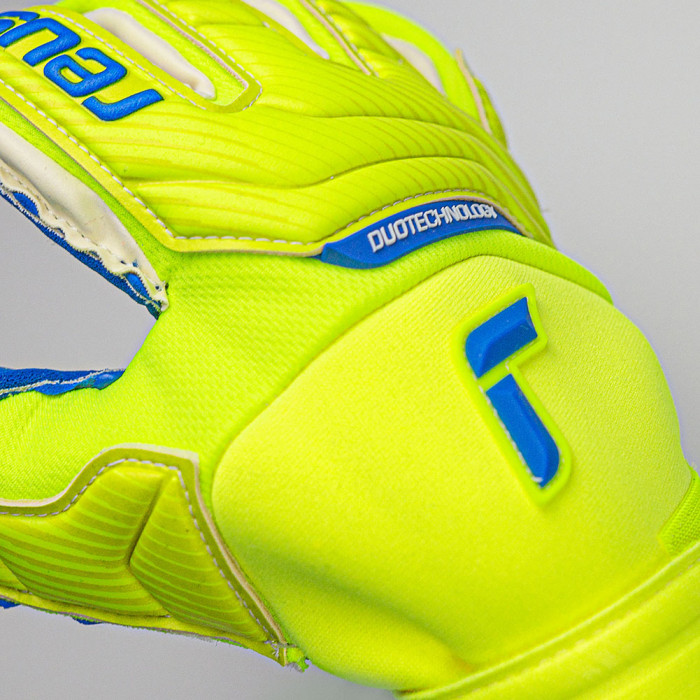 Reusch Attrakt Duo Goalkeeper Gloves safety yellow/deep b