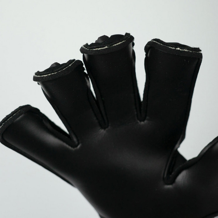 Reusch Attrakt Freegel Infinity Resistor Goalkeeper Gloves Black