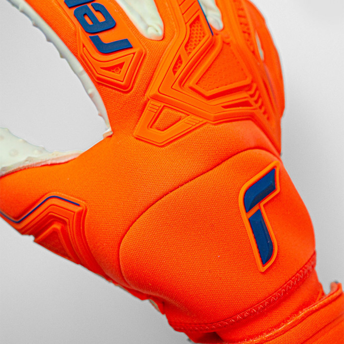 Reusch Attrakt Freegel SpeedBump Ortho-Tec Goalkeeper Gloves