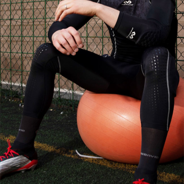  7746 McDavid Hex 3/4 Goalkeeper Pant Barcelona Black 