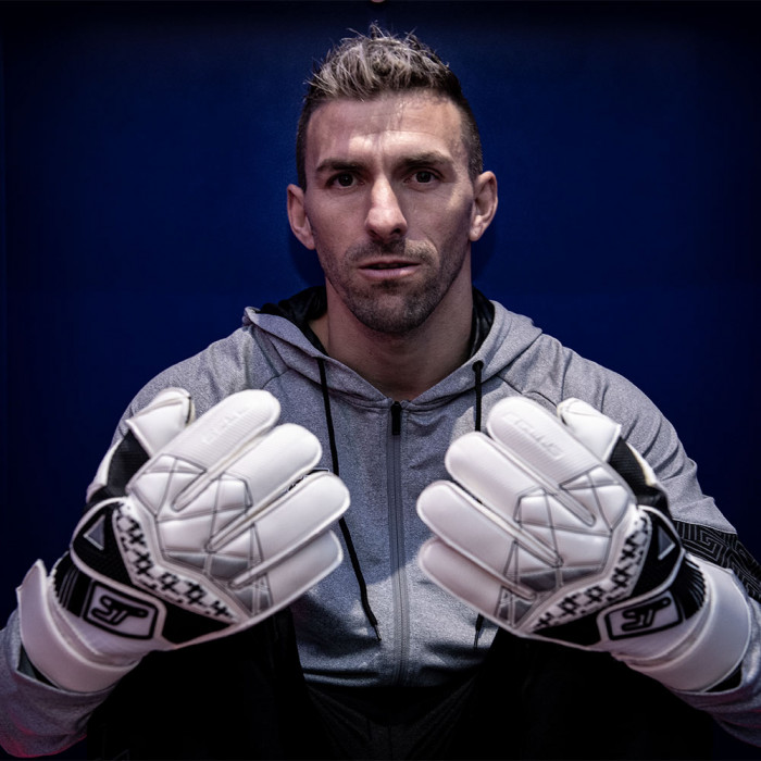 SELLS Wrap Competition XC Junior Pro Strap Goalkeeper Gloves White