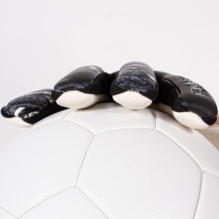 Stanno Volare Match Comfort-Fit Goalkeeper Gloves Black