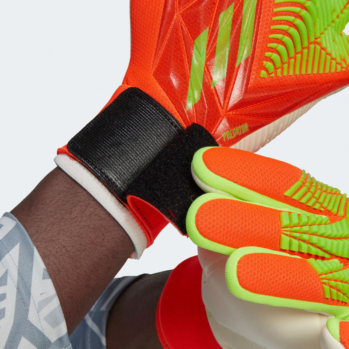 adidas Predator Edge GL Competition Goalkeeper Gloves Solar Red/Team S