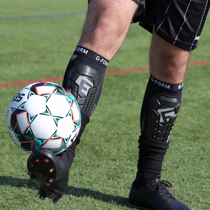  VS48020 G-FORM Pro-S Vento Shin Guards Black 