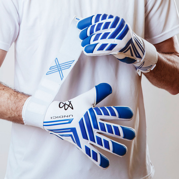 AB1 SHOCK-ZONE PROTEKT Pro Junior Goalkeeper Gloves White/Blue
