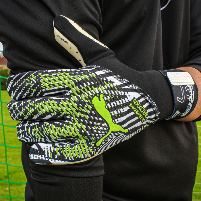 Puma ULTRA ULTIMATE 1 NC DAZZLE Limited Edition Goalkeeper Gloves