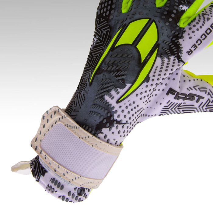 HO Soccer FIRST SUPERLIGHT Junior Goalkeeper Gloves LIME