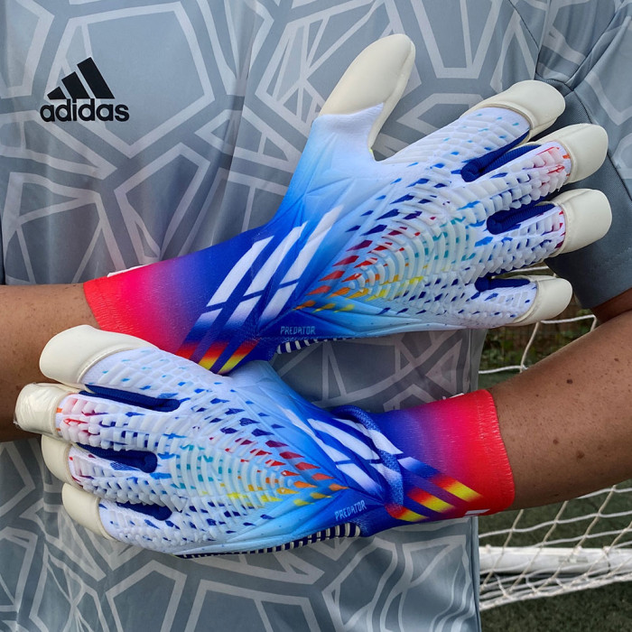 adidas Predator Edge Pro Hybrid World Cup 2022 Goalkeeper Gloves white