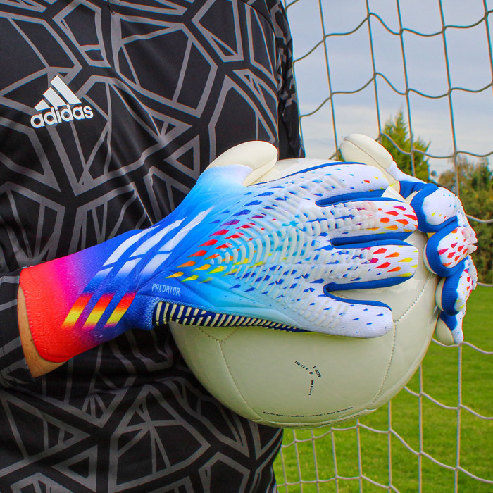 adidas Predator Edge Pro Promo World Cup 2022 Goalkeeper Gloves white/
