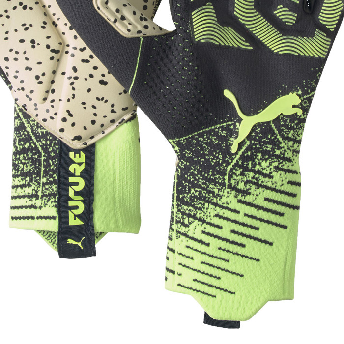  04180704 Puma FUTURE Z:ONE Grip 1 NC Goalkeeper Gloves Parision Night