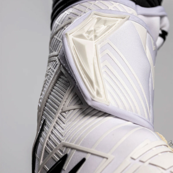 Kaliaaer XLR8AER PWRLITE XTENSION CUT Goalkeeper Gloves