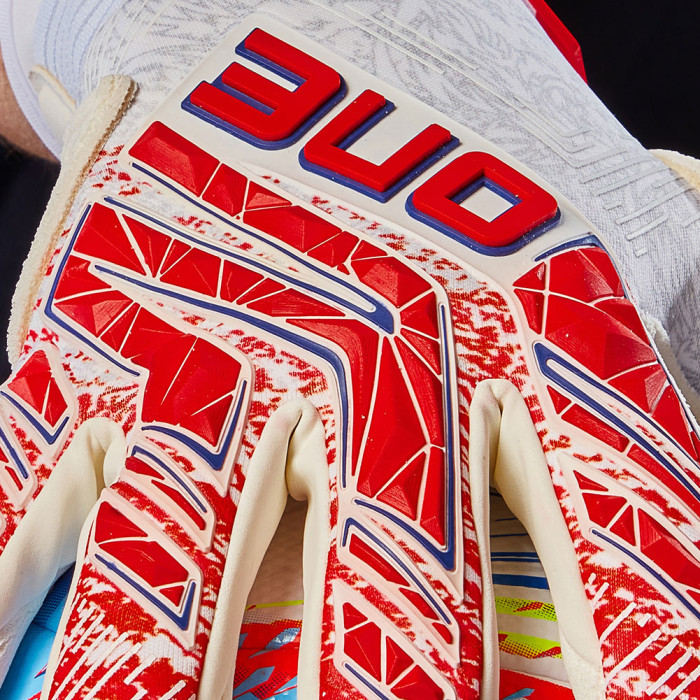 ONE APEX Pro King Junior Goalkeeper Gloves White/Red