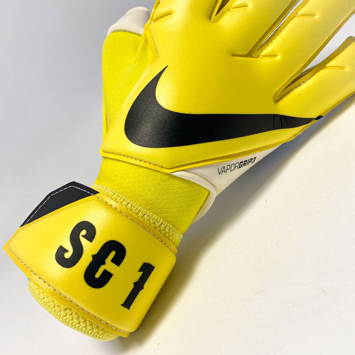 Goalkeeper Glove iD Personalisation