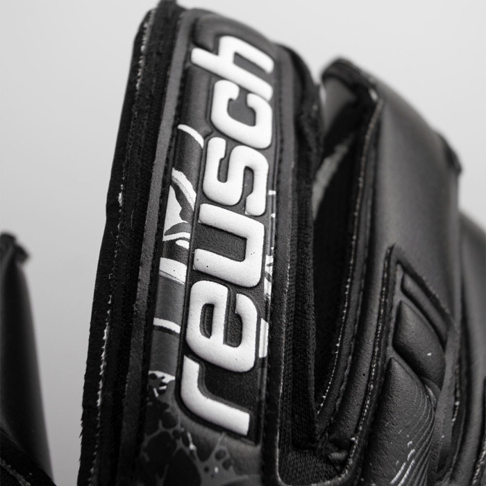 Attrakt Infinity Resistor AdaptiveFlex Goalkeeper Gloves Black