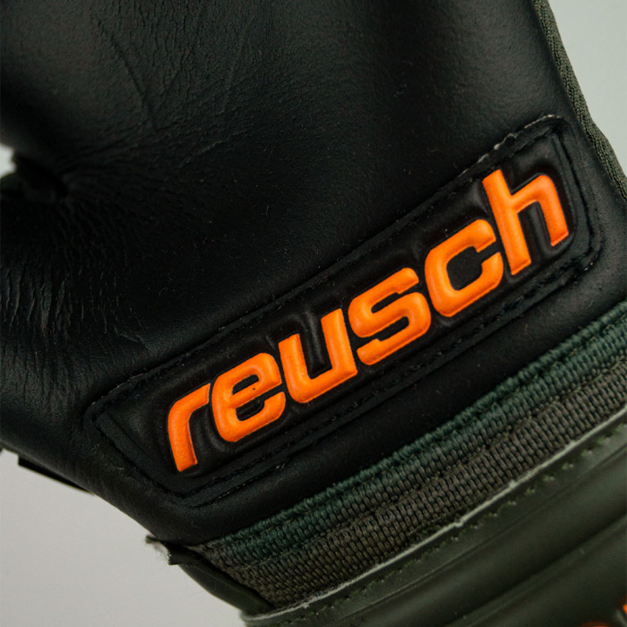 Reusch Attrakt Freegel Silver Finger Support Junior Goalkeeper Gloves