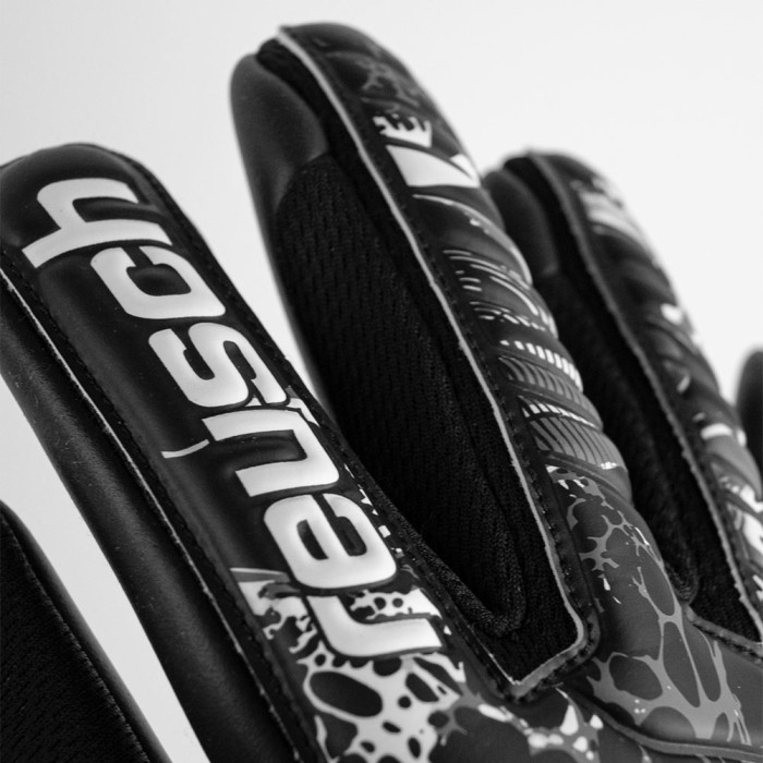 Reusch Attrakt Infinity Junior Goalkeeper Gloves Black