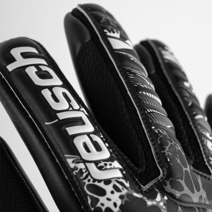 Reusch Attrakt Infinity Finger Support Junior Goalkeeper Gloves Black