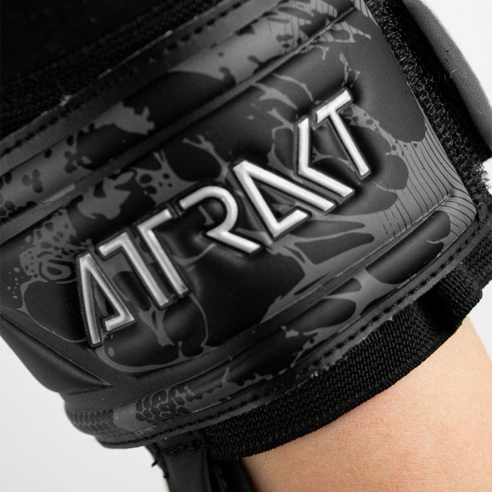 Reusch Attrakt Infinity Finger Support Junior Goalkeeper Gloves Black