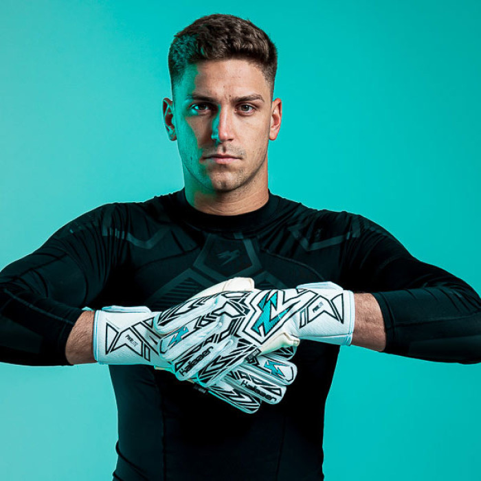 Kaliaaer AERAZOR PWRLITE Neg Touch Feel Junior Goalkeeper Gloves White