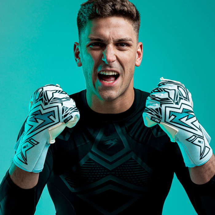 Kaliaaer AERAZOR PWRLITE Neg Touch Feel Junior Goalkeeper Gloves White