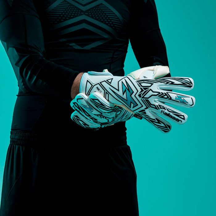 Kaliaaer AERAZOR PWRLITE Neg Touch Feel Junior Goalkeeper Gloves White