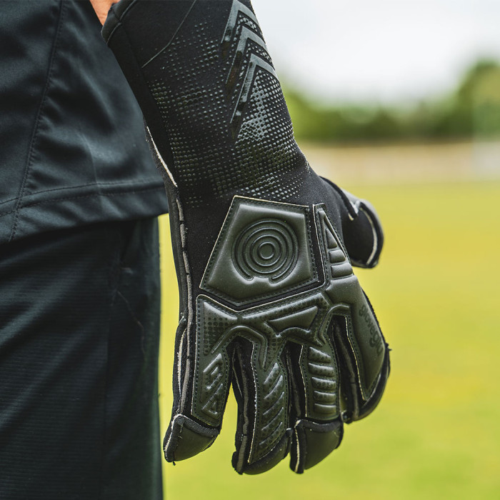 Gloveglu v:OODOO MEGAgrip Plus Junior Goalkeeper Gloves Black