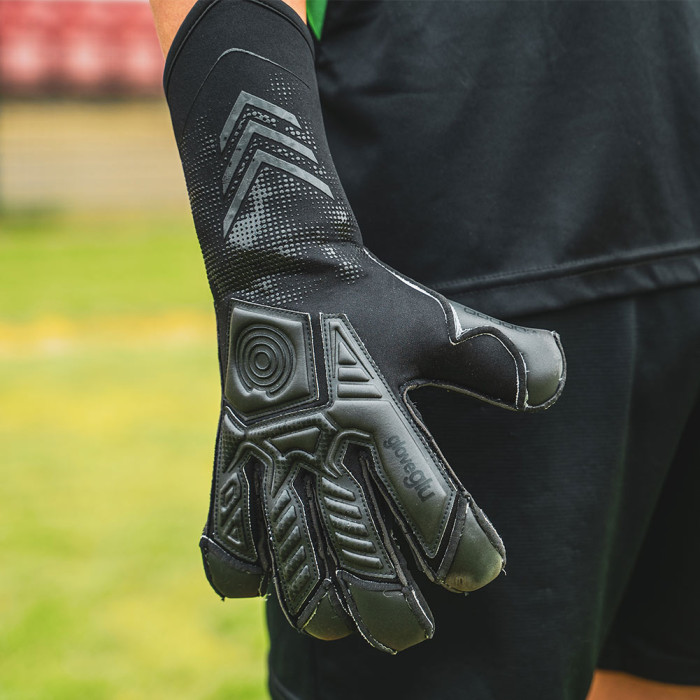Gloveglu v:OODOO MEGAgrip Plus Junior Goalkeeper Gloves Black
