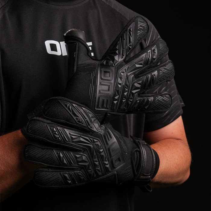 ONE APEX Void Goalkeeper Gloves Black