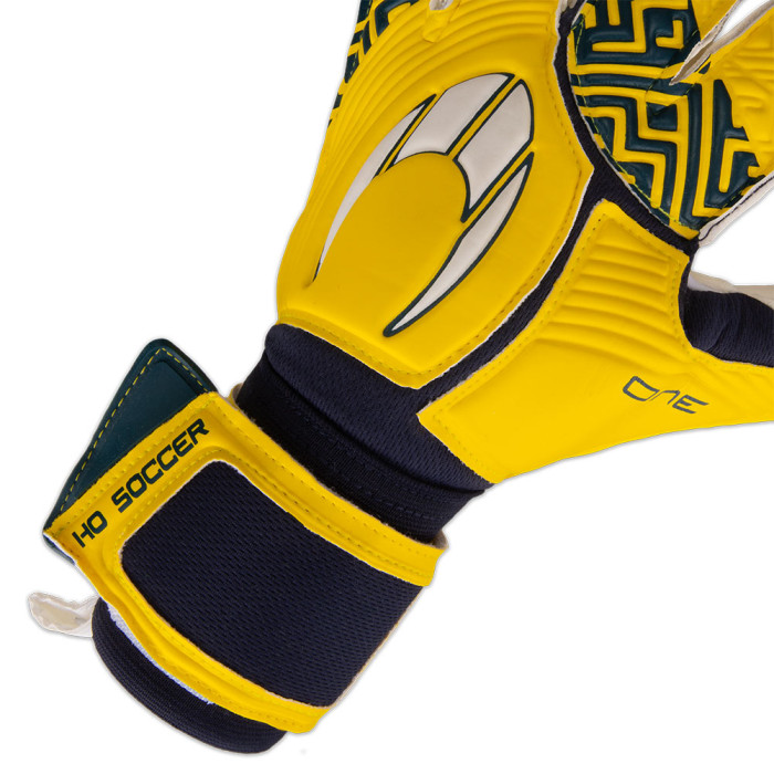  520257 HO Soccer ONE Roll/Neg Goalkeeper Gloves Yellow 