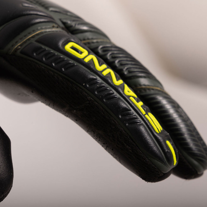 Stanno Thunder VI Negative Finger Protection Goalkeeper Gloves Black