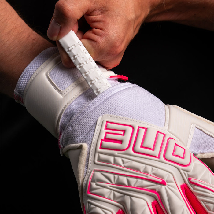 ONE APEX Amped Goalkeeper Gloves White/Pink