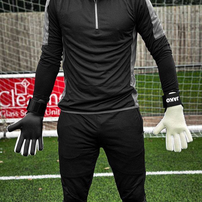  VO2599-300 JAKO 2 in 1 Dry & Astro Goalkeeper Gloves (White/Black) 