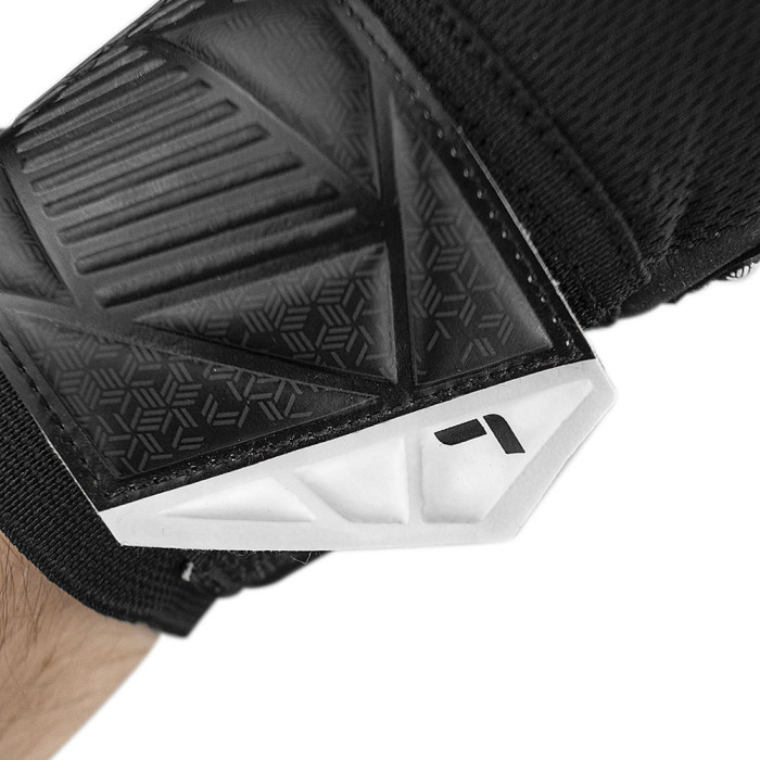  54707257700 Reusch Attrakt Infinity NC Goalkeeper Gloves Black 