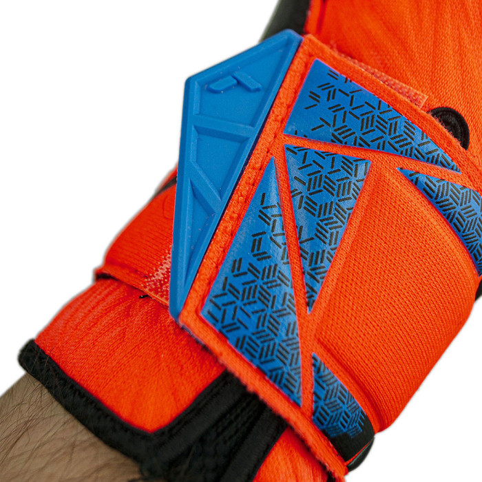 Reusch Attrakt Fusion Guardian AdaptiveFlex Orange