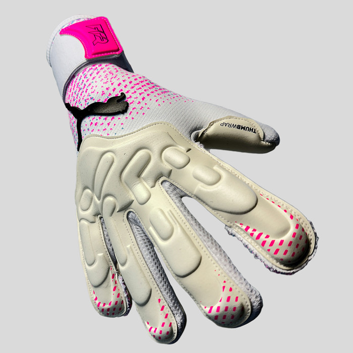 04192401 Puma FUTURE Pro Hybrid EDERSON Goalkeeper Gloves White