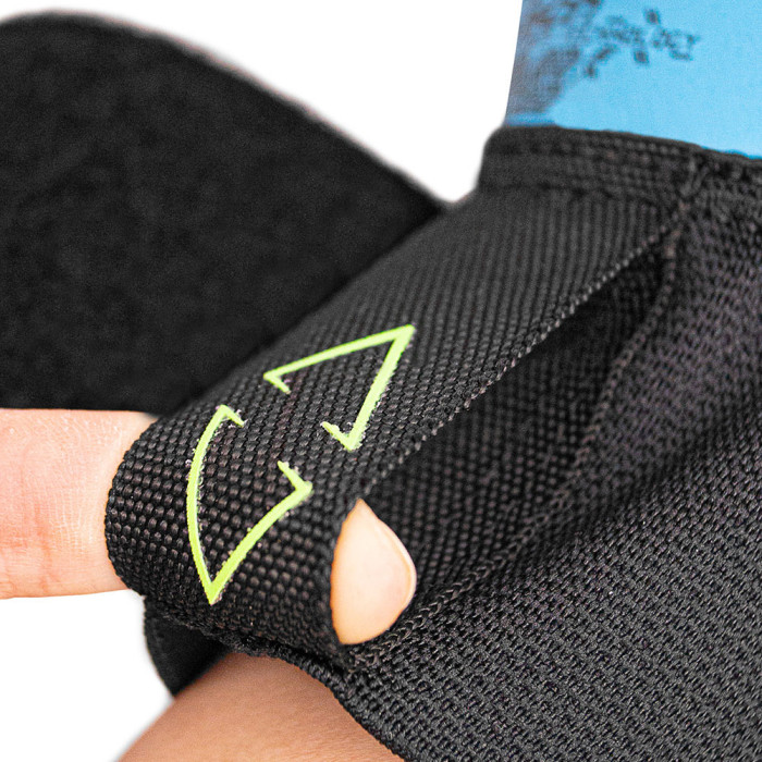  54704397410 Reusch Attrakt Aqua Goalkeeper Gloves Black/Fluo 