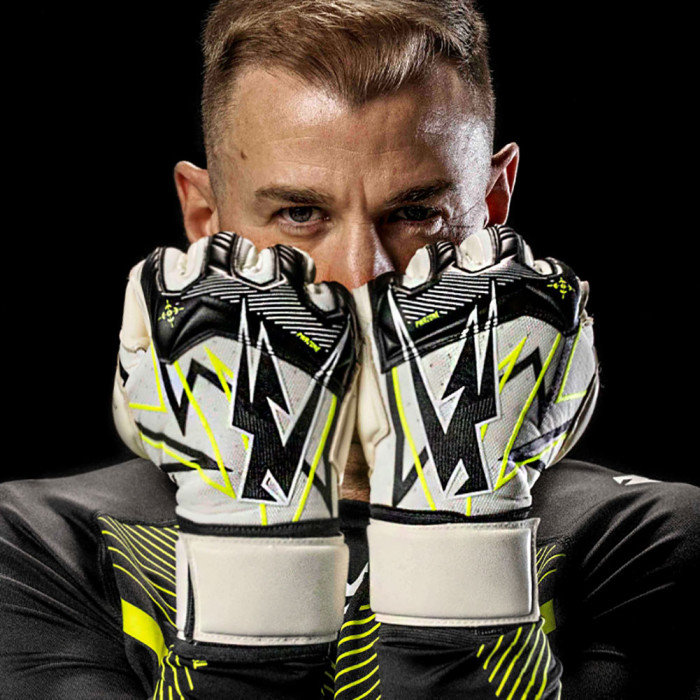 Kaliaaer Joe Hart Pro Junior Goalkeeper Gloves White/Black/ Neo Volt