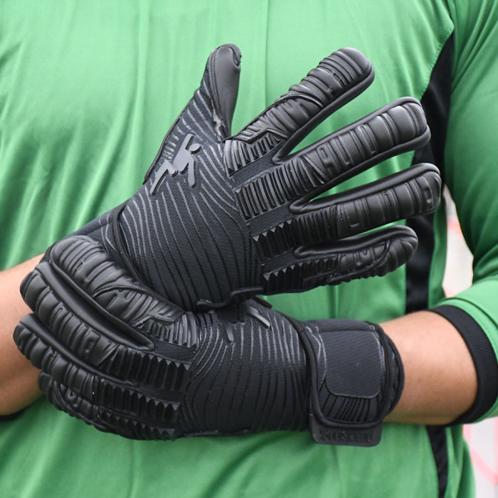 Precision GK Elite 2.0 Blackout Goalkeeper Gloves Black