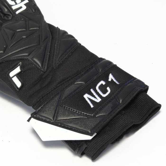  54701507700 Reusch Attrakt Gold NC Finger Support Goalkeeper Gloves