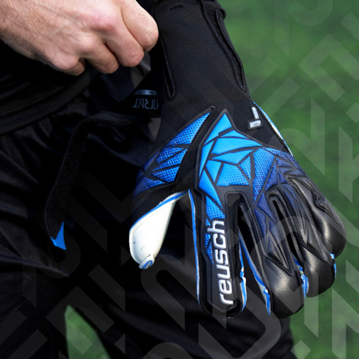 54705557737 Reusch Attrakt RE:GRIP Goalkeeper Gloves Electric Blue
