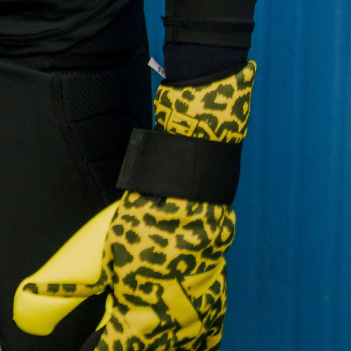 Storelli Challenger Yellow Leopard Junior Goalkeeper Gloves Yellow