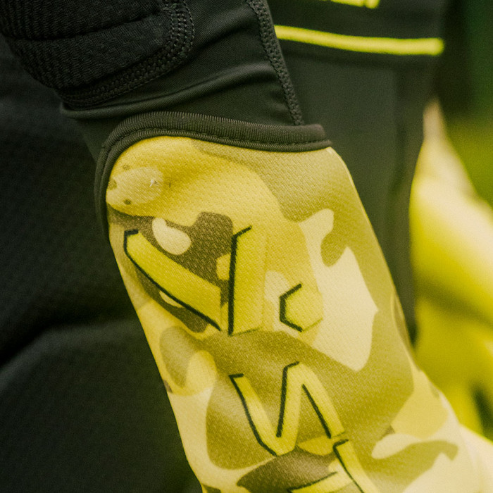 Storelli Challenger Yellow Camo Junior Goalkeeper Gloves Yellow